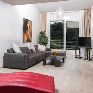 Hotel Kappa, Paliouri